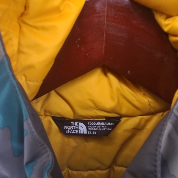 The North Face sz 5T insulated snowquest jacket winter coat - Picture 5 of 7